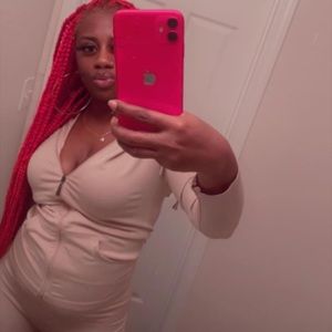 Meet your Posher, Sabrina